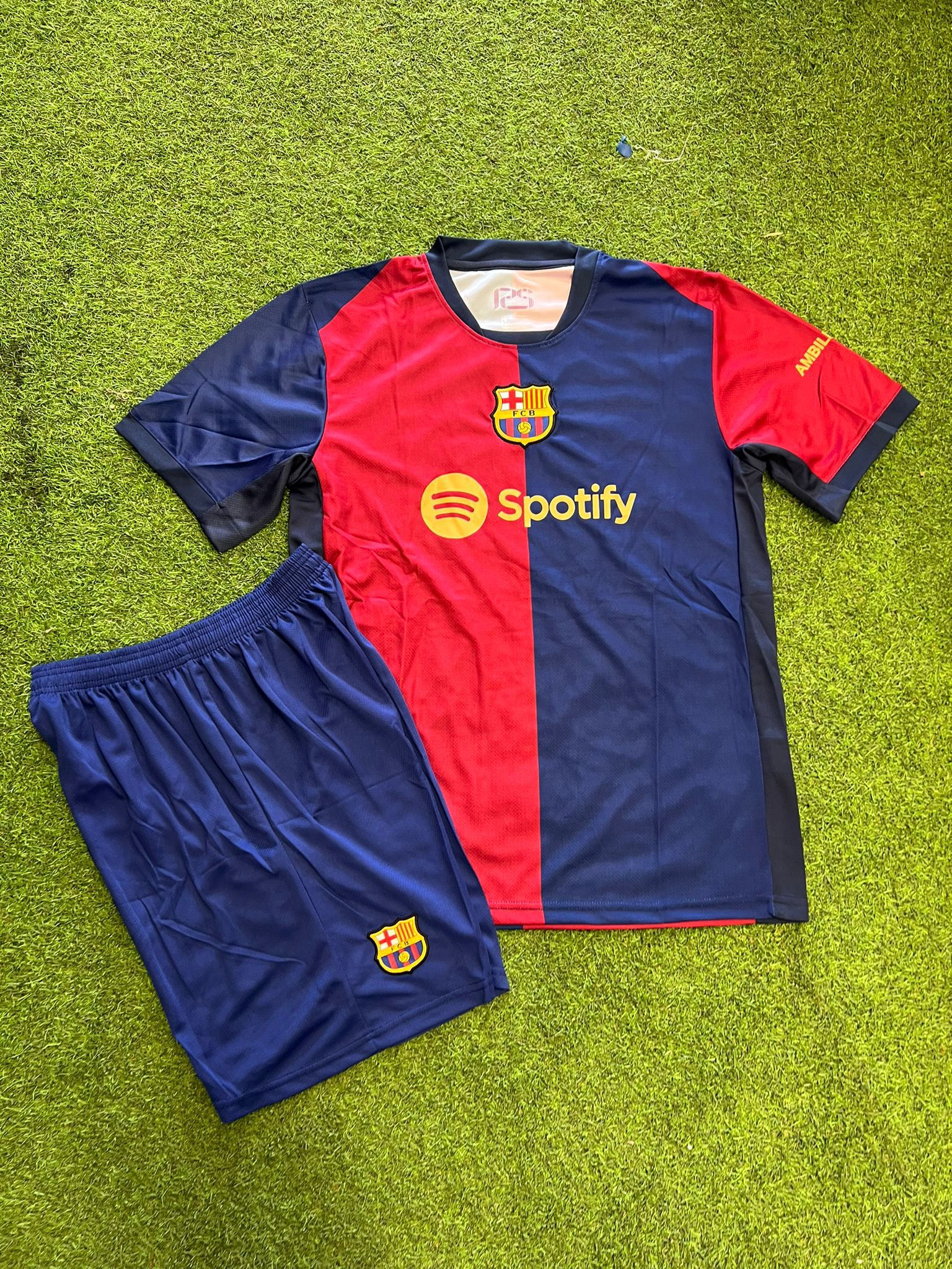 Barca bi-color 2024